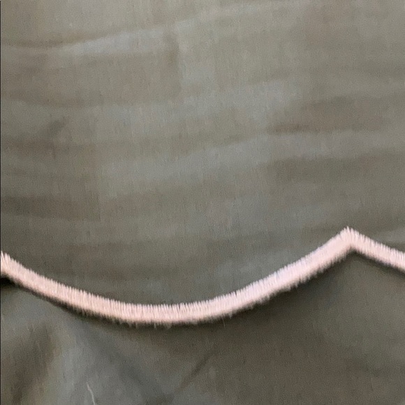 BP Army Green M Scalloped Shorts NWOT - Picture 2 of 6